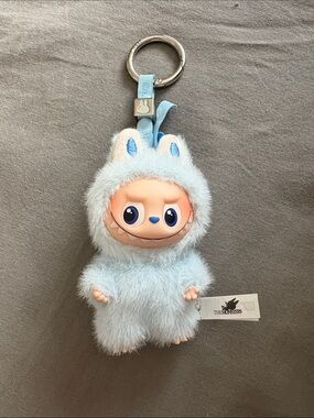 Pop Mart Labubu "Pin for Love" series vinyl plush pendant